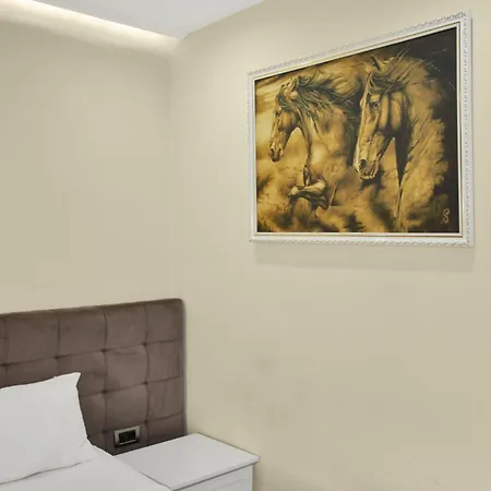 Hotel 18 Center Tirana