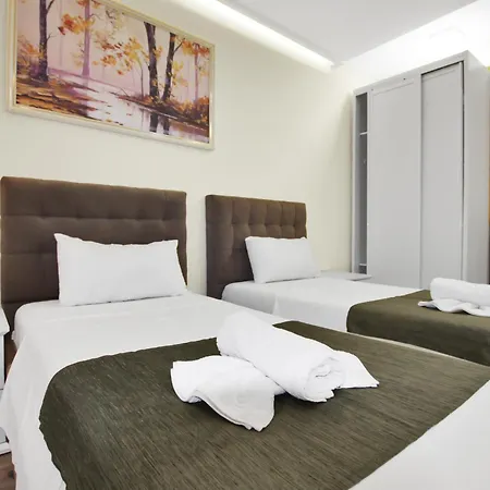 Hotel 18 Center Tirana