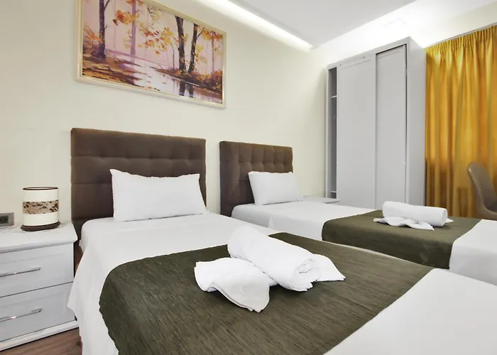 ホテル 18 Center ティラナ