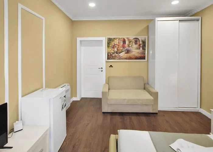 18 Center ティラナ