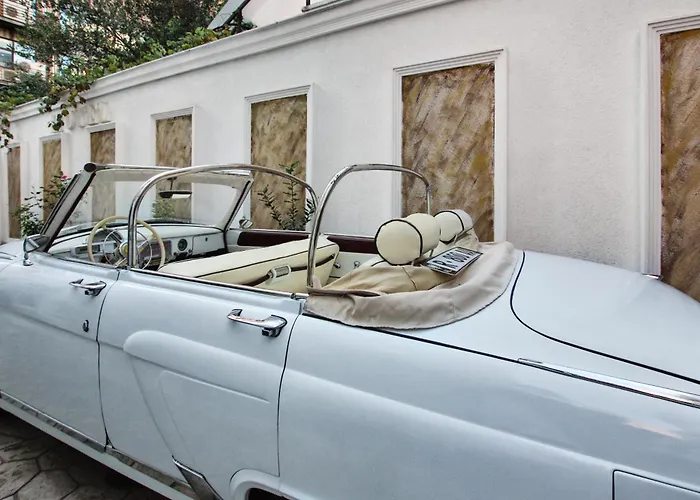 ホテル 18 Center 4*